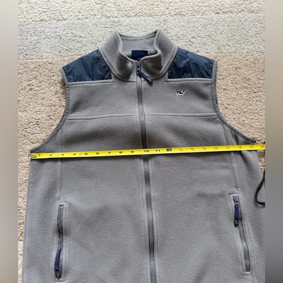 Vineyard Vines Gray & Navy Blue Fleece Vest - Large (16) - Picture 8 of 8